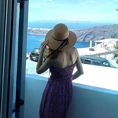 Apartment Renieris Imerovigli (Santorini)